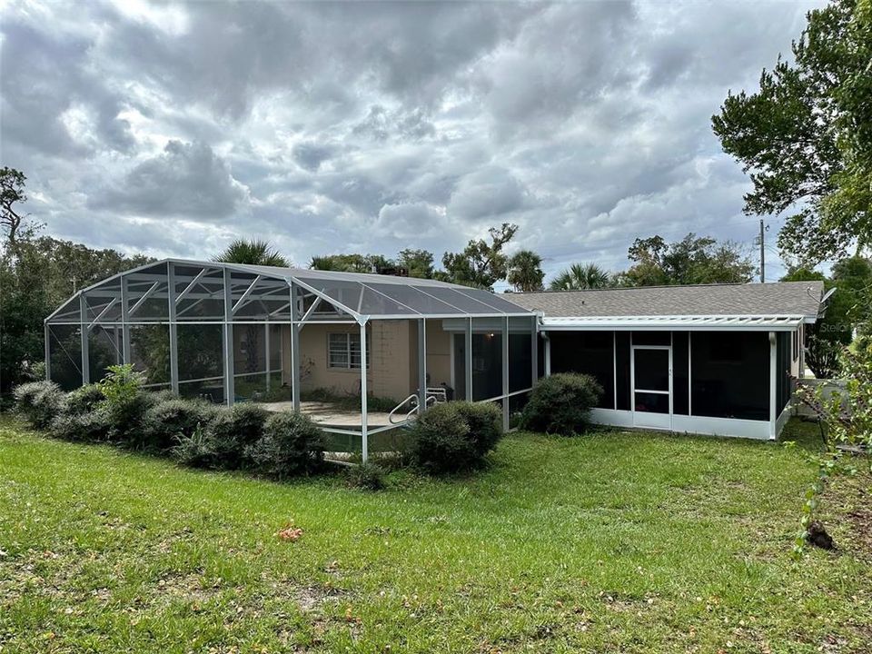 最近售出: $215,000 (2 贝兹, 1 浴室, 1335 平方英尺)