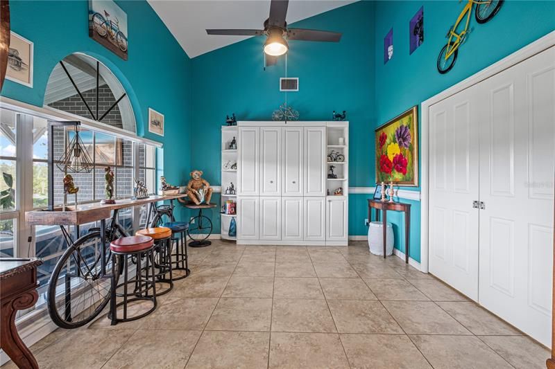 Recently Sold: $749,500 (4 beds, 2 baths, 3094 Square Feet)