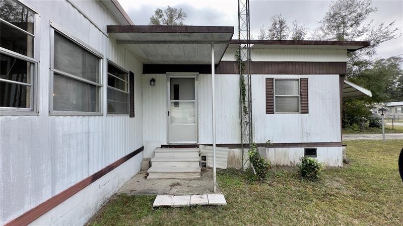 Recently Sold: $99,000 (2 beds, 2 baths, 1204 Square Feet)