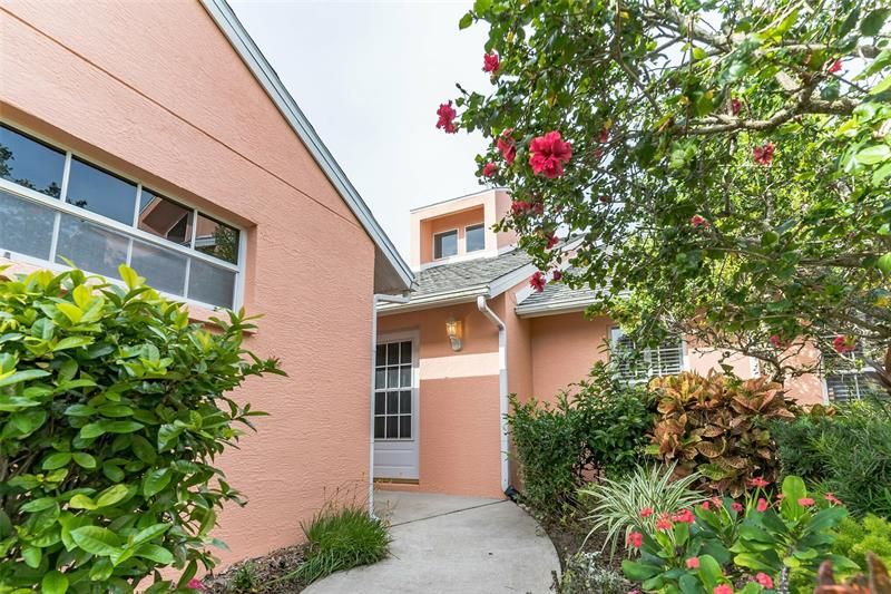 Recently Sold: $390,000 (2 beds, 2 baths, 1065 Square Feet)
