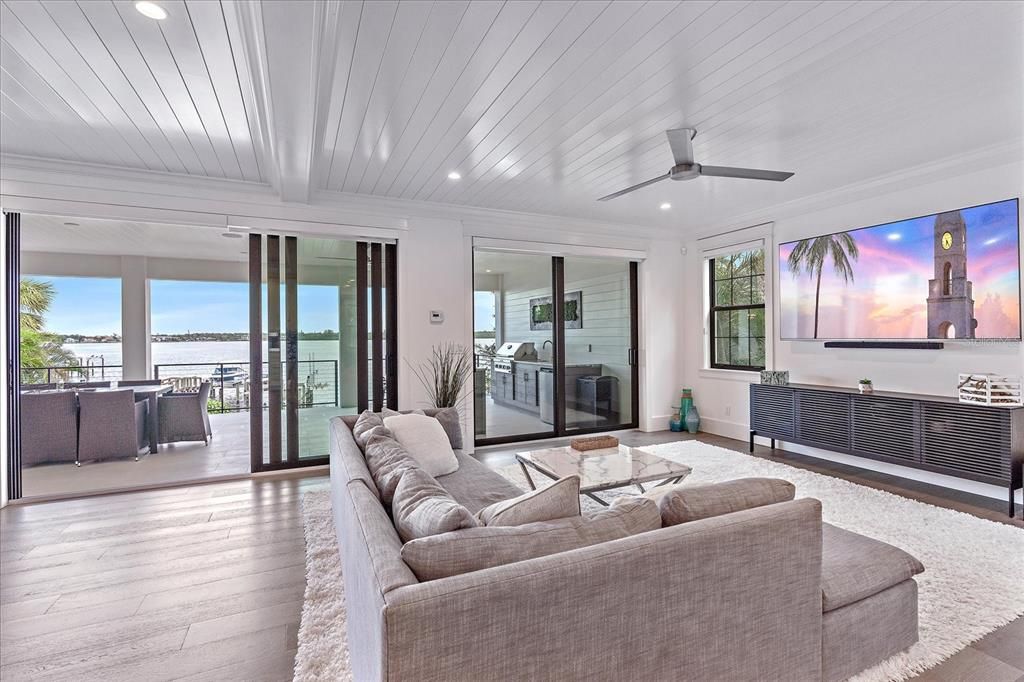 Active With Contract: $4,500,000 (4 beds, 3 baths, 5034 Square Feet)