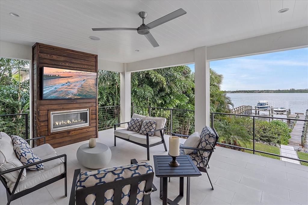 Active With Contract: $4,500,000 (4 beds, 3 baths, 5034 Square Feet)