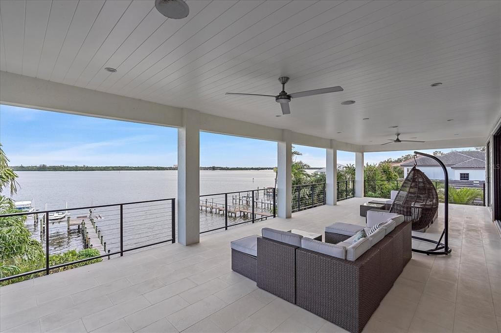 Active With Contract: $4,500,000 (4 beds, 3 baths, 5034 Square Feet)