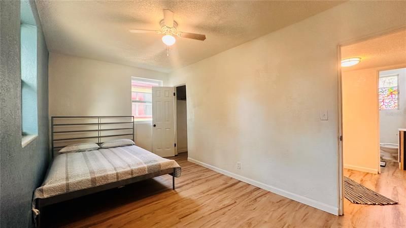 Recently Sold: $169,000 (2 beds, 1 baths, 768 Square Feet)