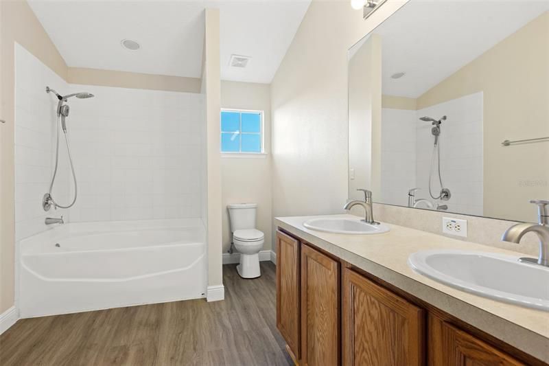 Недавно арендовано: $3,100 (3 спален, 2 ванн, 1635 Квадратных фут)