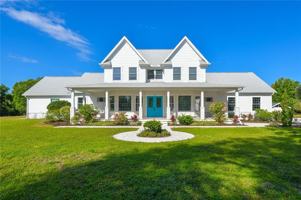 Recently Sold: $1,499,900 (5 beds, 5 baths, 4238 Square Feet)