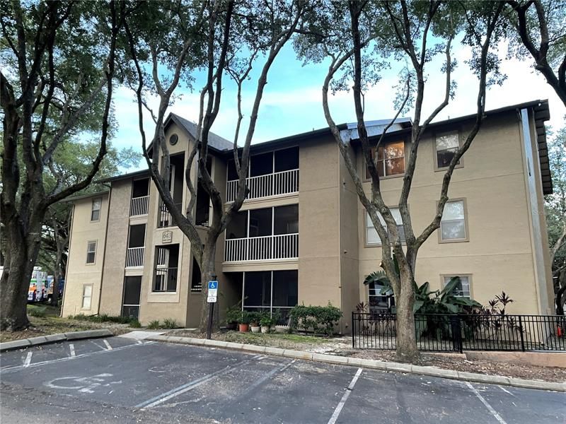 Recently Rented: $1,670 (2 beds, 2 baths, 1019 Square Feet)