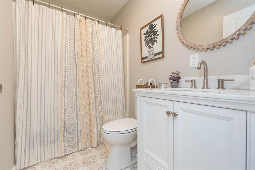 Recently Sold: $500,000 (2 beds, 2 baths, 912 Square Feet)