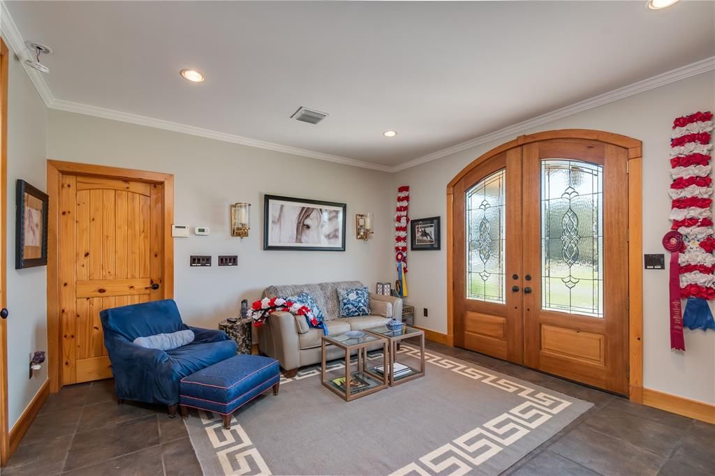 Recently Sold: $2,200,000 (2 beds, 2 baths, 2000 Square Feet)