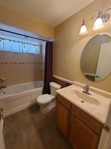 最近租的: $2,300 (3 贝兹, 2 浴室, 2052 平方英尺)