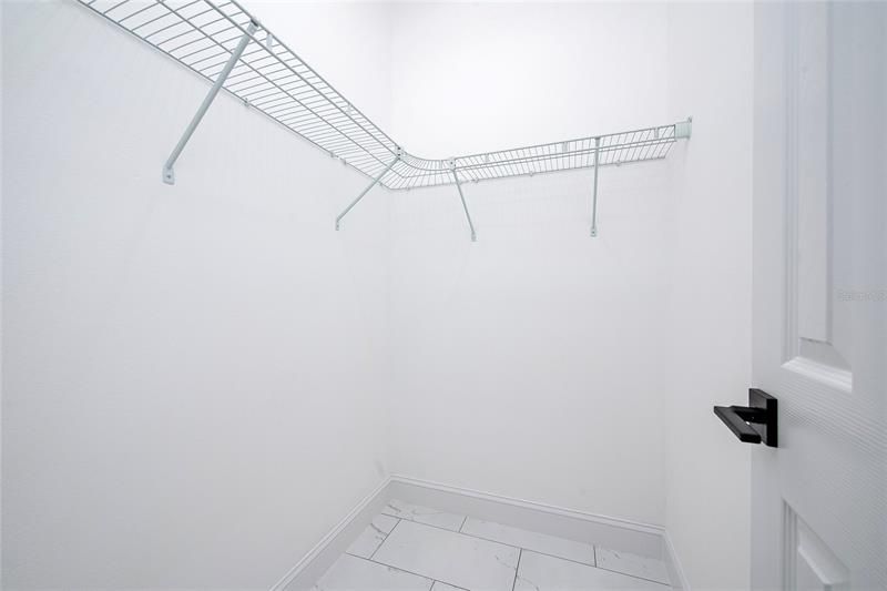 最近售出: $299,900 (3 贝兹, 2 浴室, 1265 平方英尺)