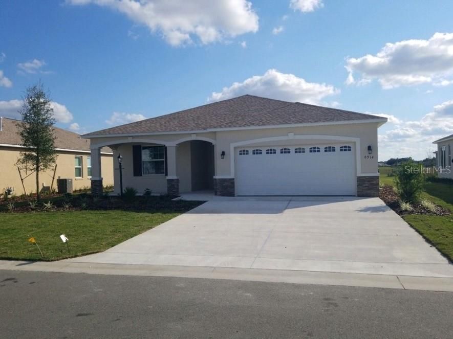 Recently Sold: $313,990 (3 beds, 2 baths, 1946 Square Feet)