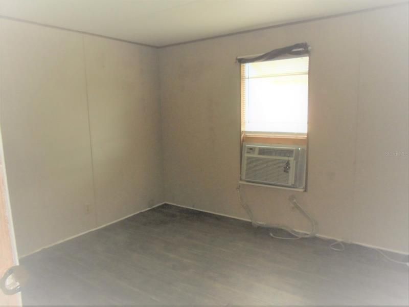 Recently Sold: $69,900 (2 beds, 1 baths, 644 Square Feet)