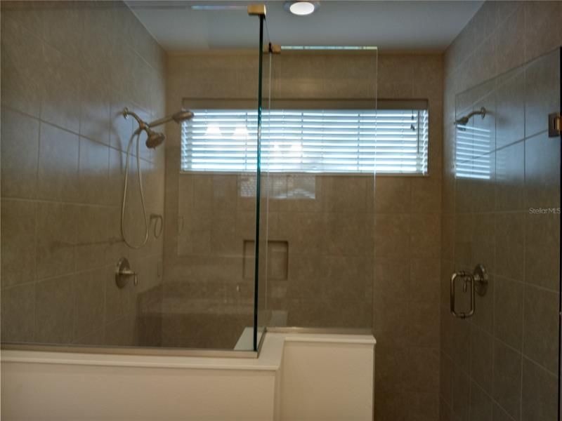 Недавно арендовано: $3,600 (4 спален, 3 ванн, 2718 Квадратных фут)