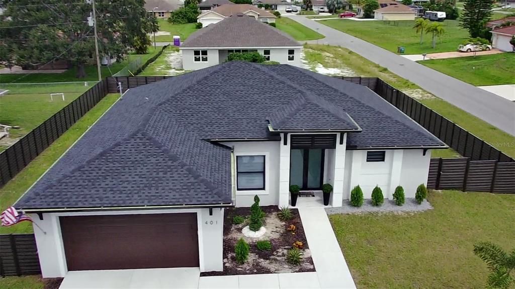 Recently Rented: $3,200 (3 beds, 2 baths, 1800 Square Feet)