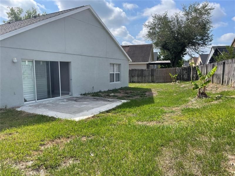 Recently Sold: $350,000 (4 beds, 2 baths, 1895 Square Feet)
