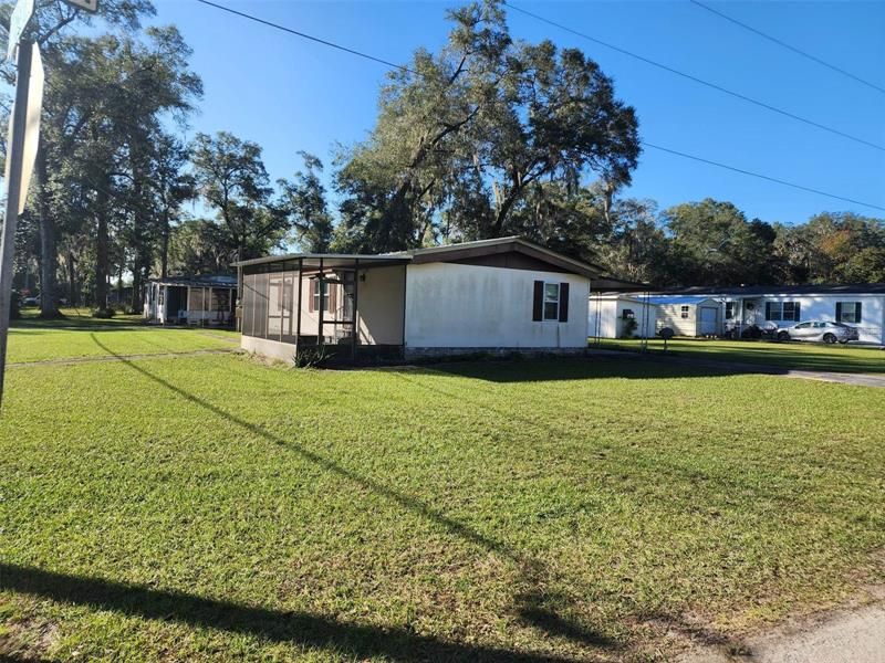 Recently Sold: $69,900 (2 beds, 2 baths, 947 Square Feet)