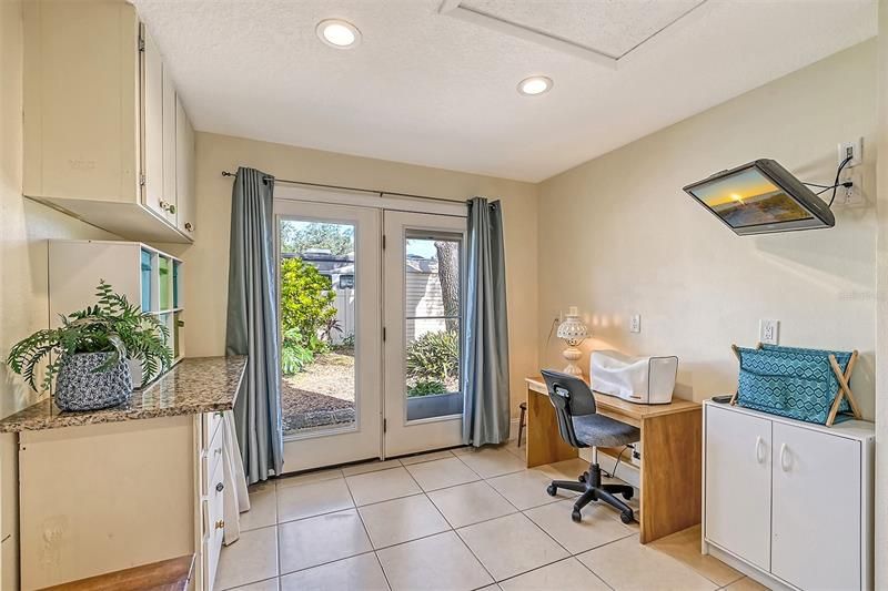 Recently Sold: $525,000 (3 beds, 2 baths, 1904 Square Feet)