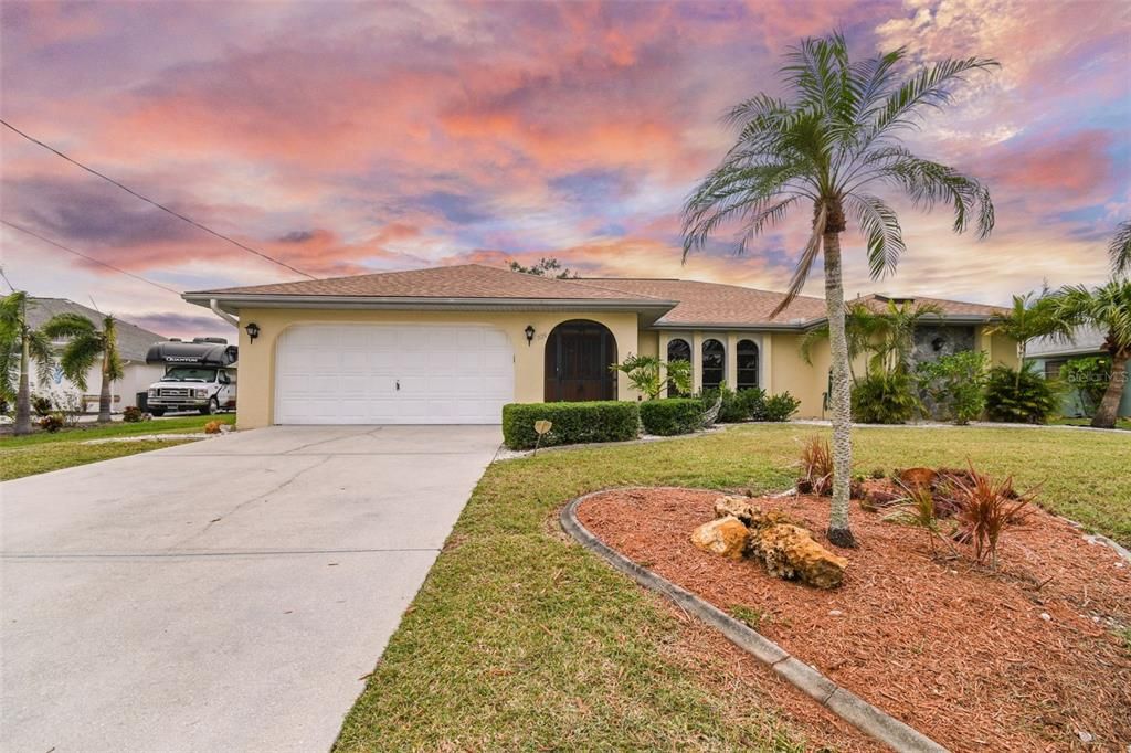 Recently Sold: $549,900 (3 beds, 2 baths, 1925 Square Feet)