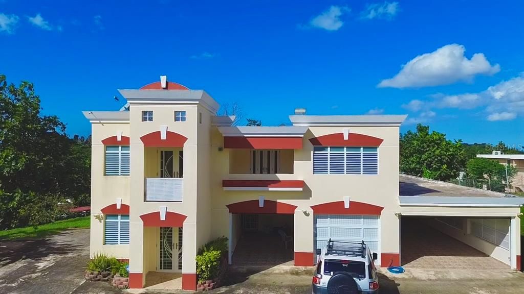 Vendido Recientemente: $430,000 (5 camas, 3 baños, 2555 Pies cuadrados)