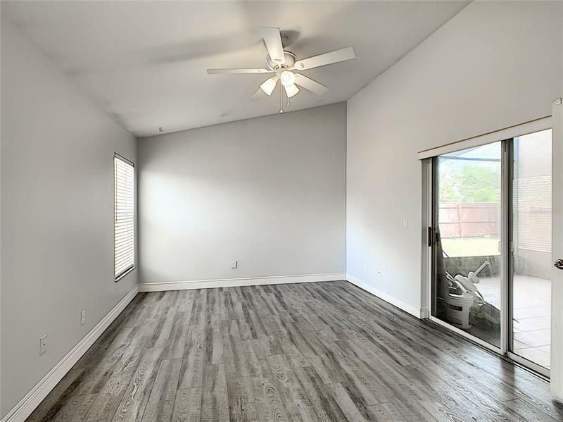 Recently Rented: $3,100 (4 beds, 2 baths, 1746 Square Feet)