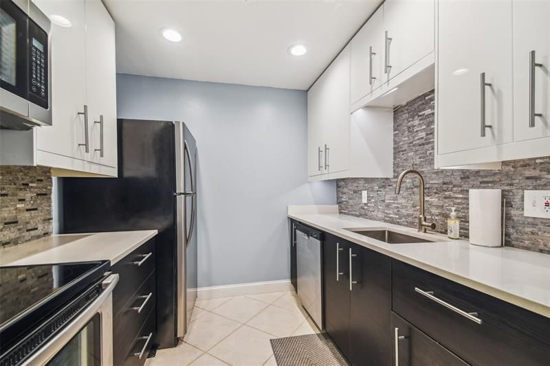 Recently Rented: $1,645 (1 beds, 1 baths, 760 Square Feet)