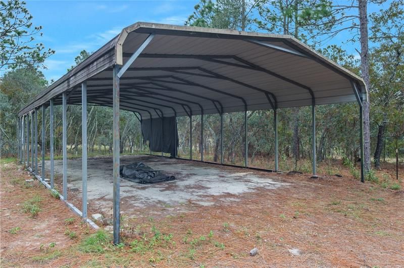 Extra Garage in back of property