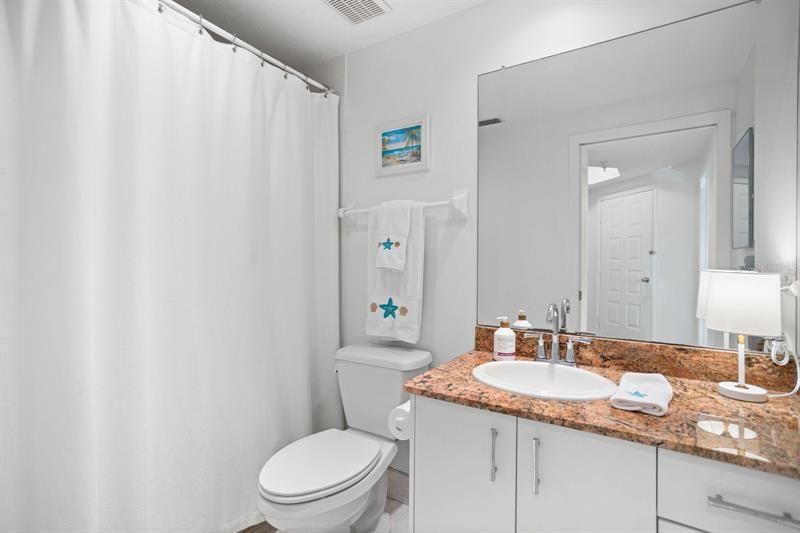 Recently Sold: $660,000 (2 beds, 2 baths, 1438 Square Feet)