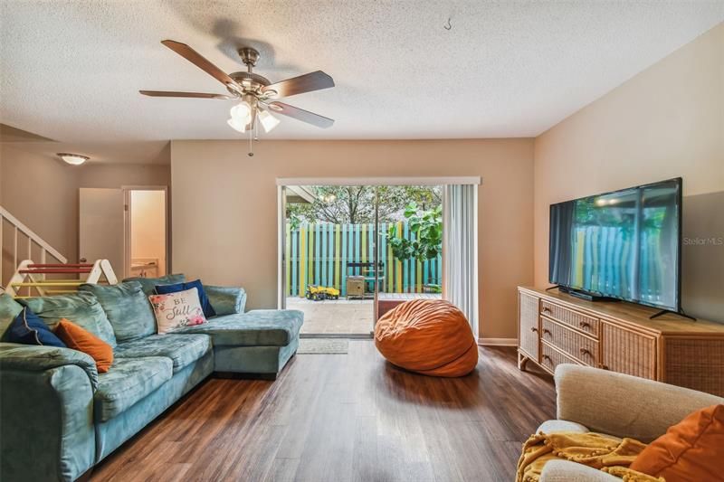 Recently Sold: $235,000 (3 beds, 1 baths, 1256 Square Feet)