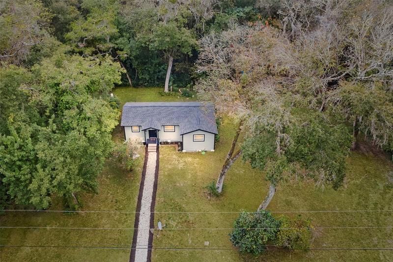 Recently Sold: $185,000 (3 beds, 1 baths, 912 Square Feet)