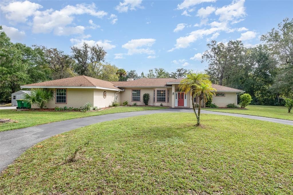 Recently Sold: $520,000 (4 beds, 2 baths, 2328 Square Feet)