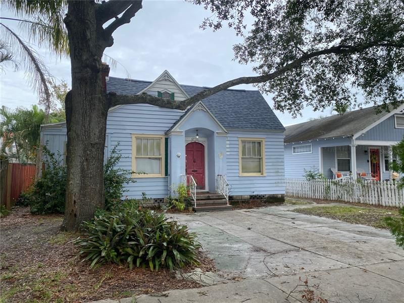 Recently Sold: $375,000 (2 beds, 1 baths, 1056 Square Feet)
