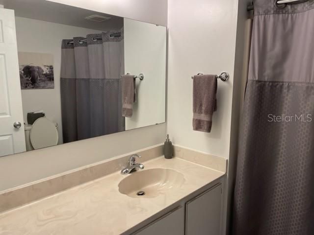 Recently Sold: $249,000 (2 beds, 2 baths, 1044 Square Feet)