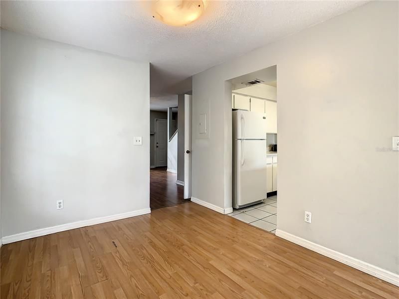 Recently Sold: $219,000 (3 beds, 2 baths, 1368 Square Feet)