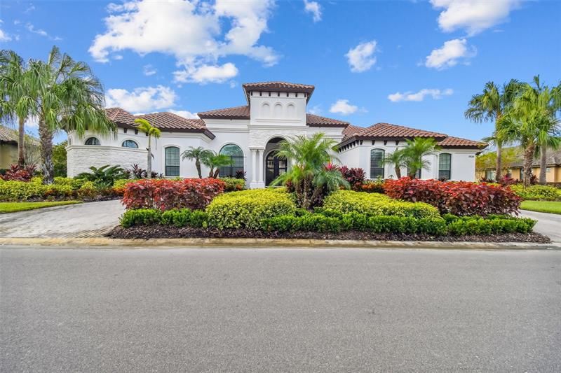 Recently Sold: $2,250,000 (4 beds, 4 baths, 4277 Square Feet)