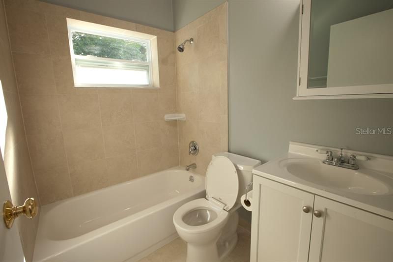 Недавно арендовано: $1,295 (2 спален, 1 ванн, 600 Квадратных фут)