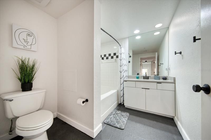 Недавно арендовано: $2,500 (1 спален, 1 ванн, 789 Квадратных фут)