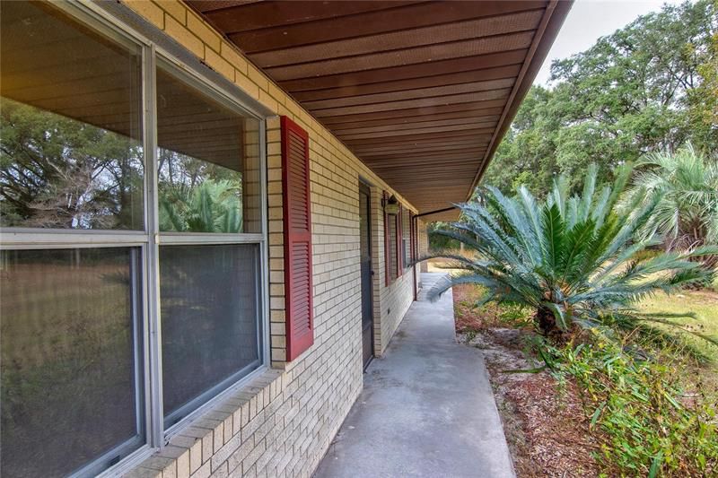 Front of house facing main road