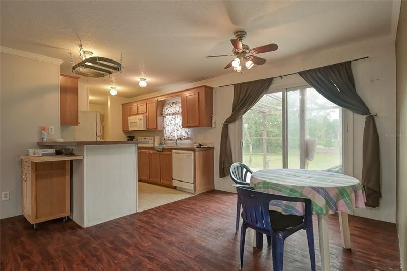 Recently Sold: $155,000 (2 beds, 2 baths, 1040 Square Feet)