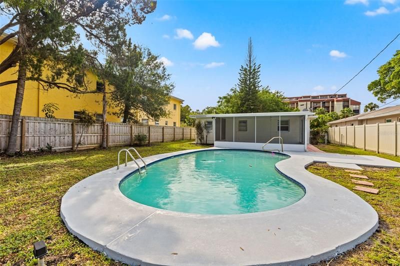 Recently Sold: $679,000 (4 beds, 2 baths, 1864 Square Feet)