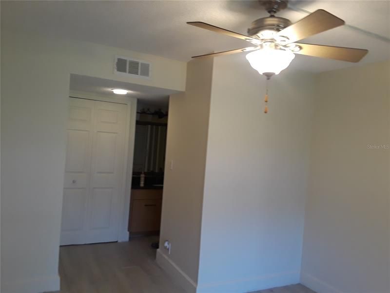 Recently Sold: $189,000 (2 beds, 2 baths, 950 Square Feet)