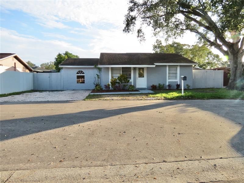 Recently Sold: $325,000 (4 beds, 2 baths, 1236 Square Feet)