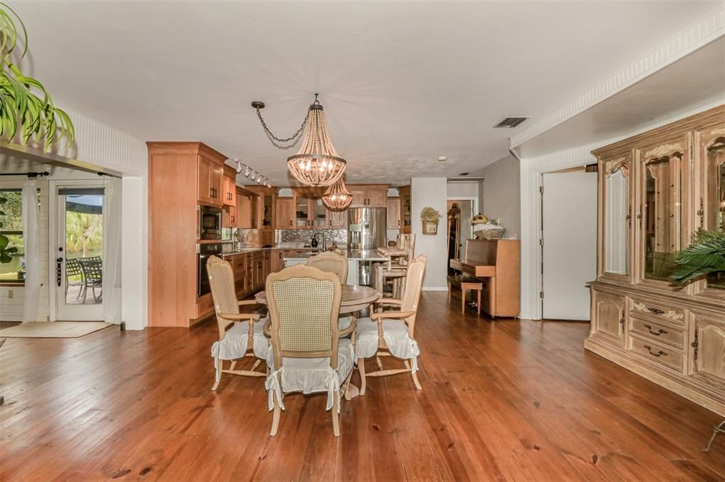 Recently Sold: $1,400,000 (3 beds, 3 baths, 3220 Square Feet)