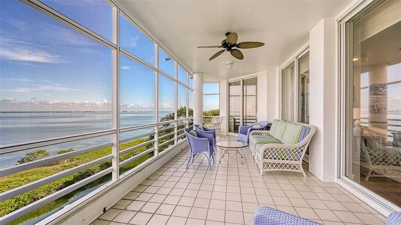 Full, wide open view of Sarasota Bay from the 30 foot lanai