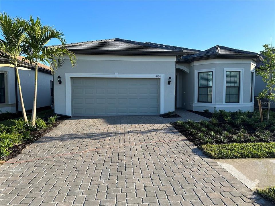 Vendido Recientemente: $773,900 (3 camas, 2 baños, 2223 Pies cuadrados)