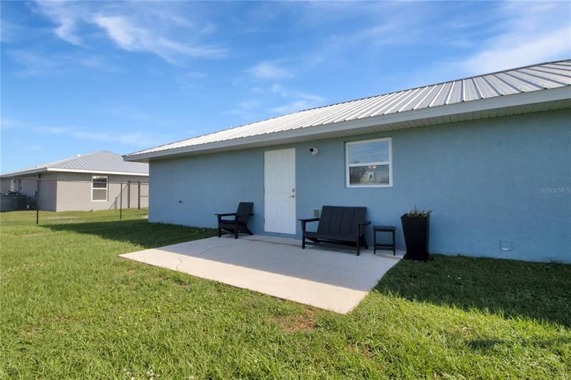 Recently Sold: $299,999 (3 beds, 2 baths, 1300 Square Feet)
