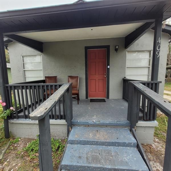 Recently Sold: $90,000 (1 beds, 1 baths, 654 Square Feet)