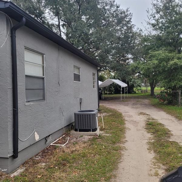 Recently Sold: $90,000 (1 beds, 1 baths, 654 Square Feet)