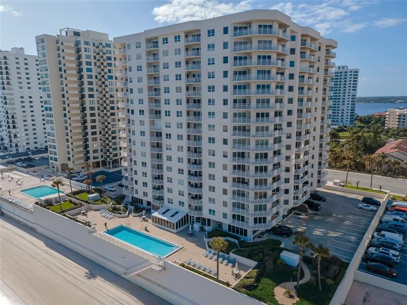 Recently Sold: $509,500 (2 beds, 2 baths, 1540 Square Feet)