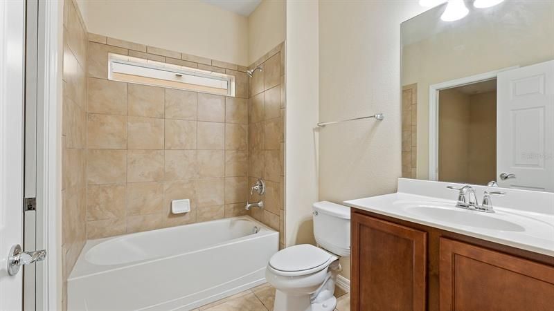 最近租的: $2,800 (3 贝兹, 3 浴室, 1830 平方英尺)